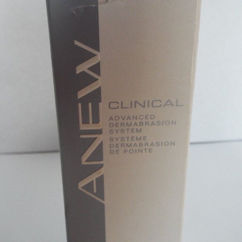 Avon Anew Clinical Advanced Dermabrasion System New in Box